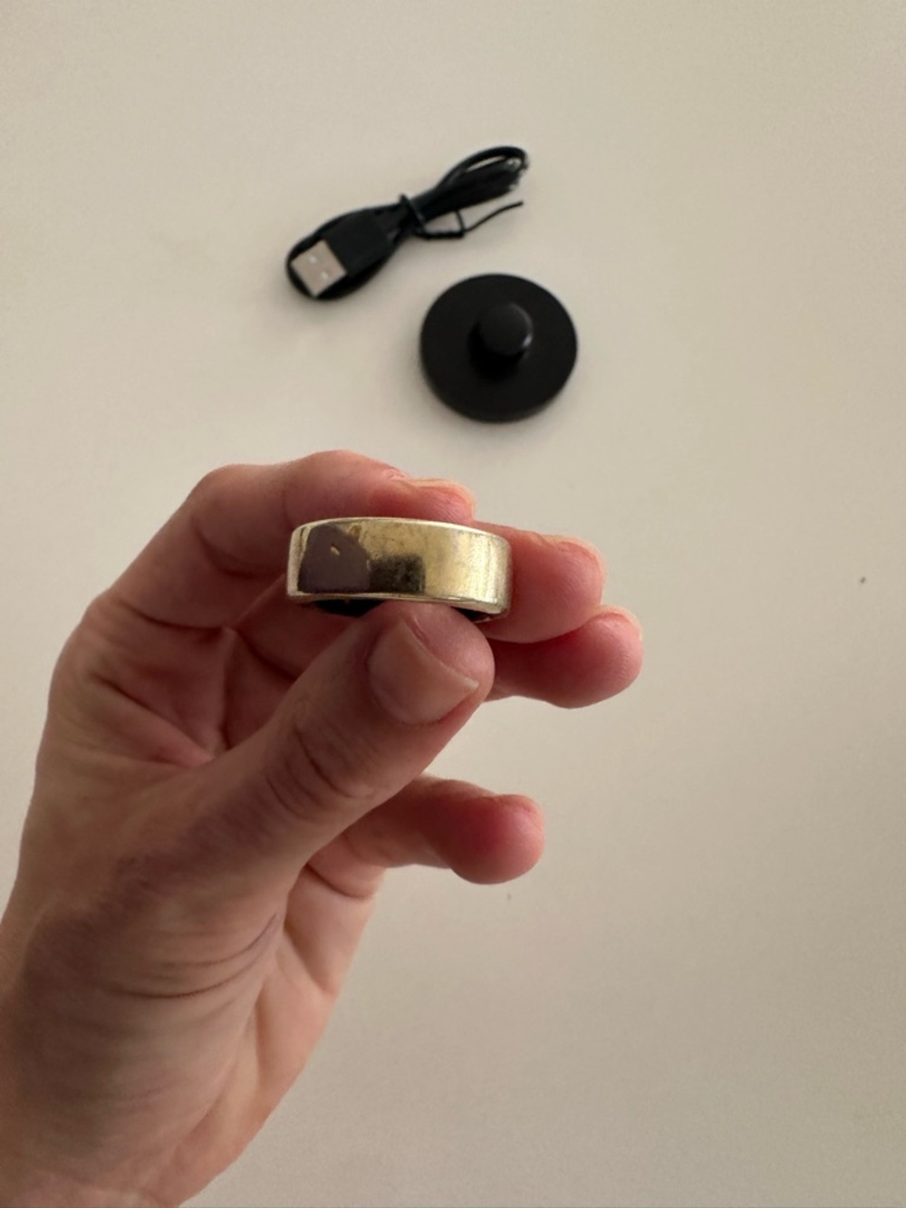 Oura Ring - Picture 3 of 4